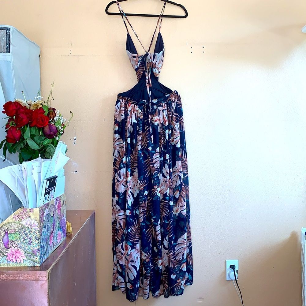 Miss Avenue Floral Maxi Dress - Size Medium - Picture 3 of 5
